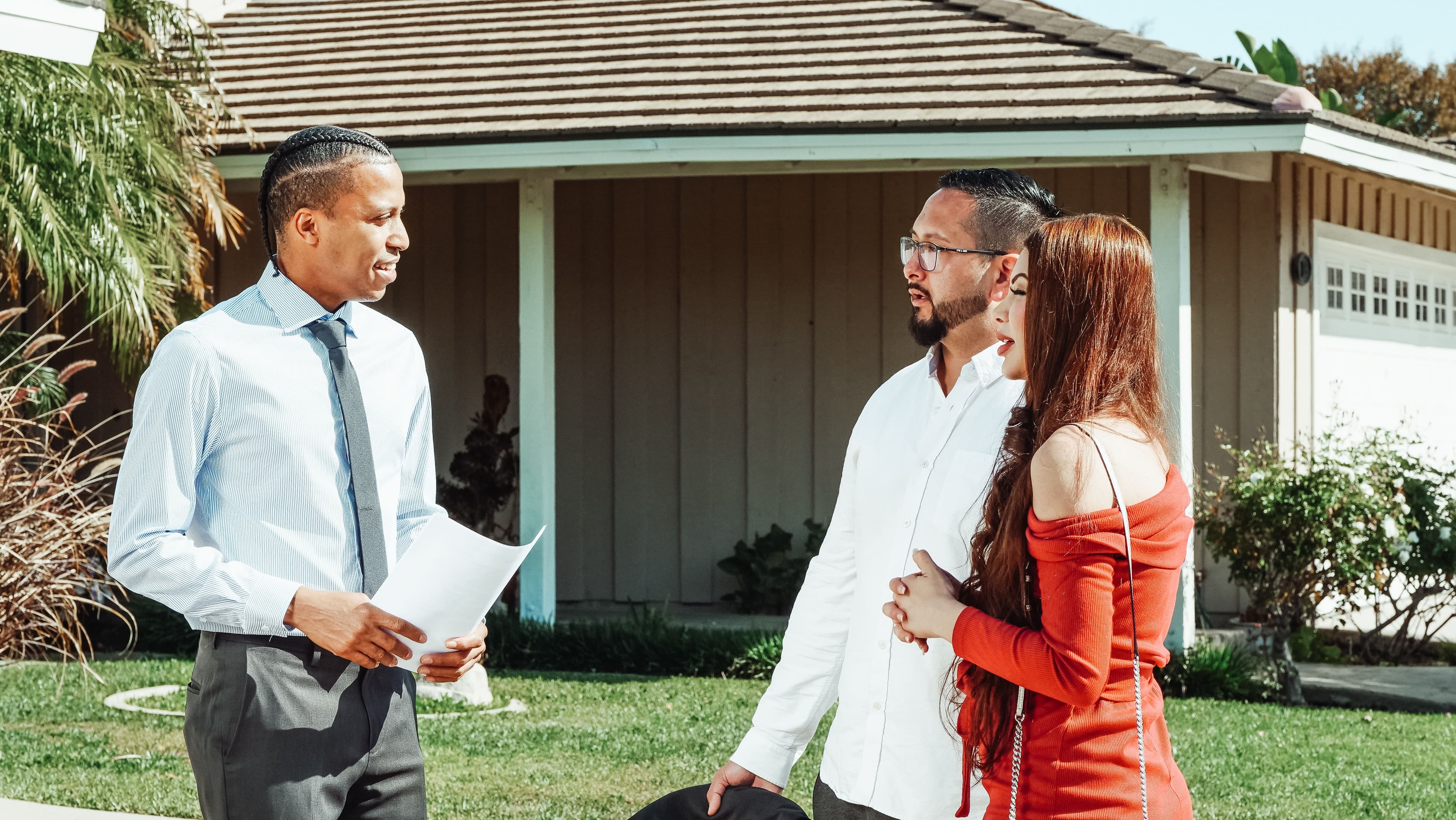 Local team meeting with a homeowner