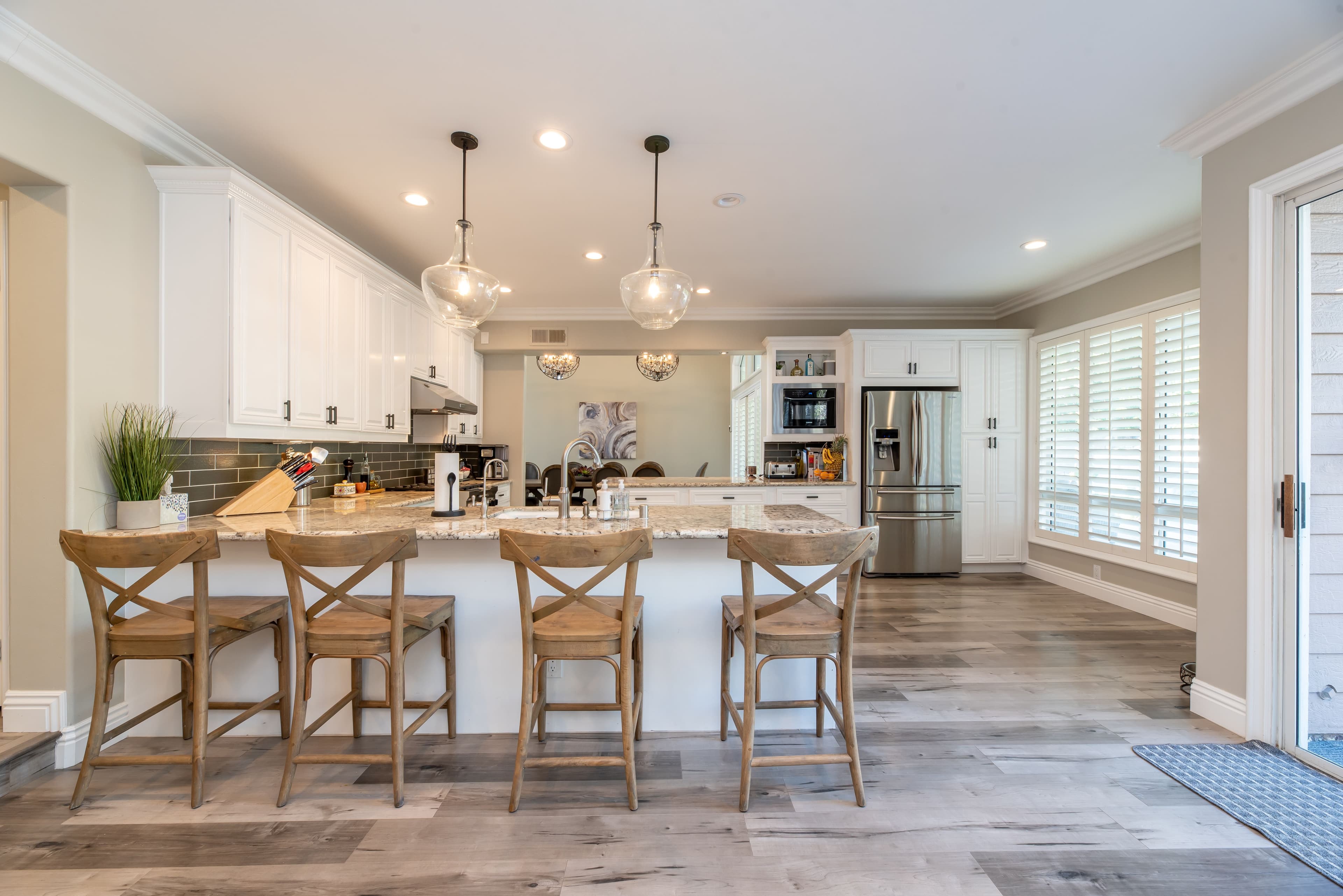 Kitchen / dining area